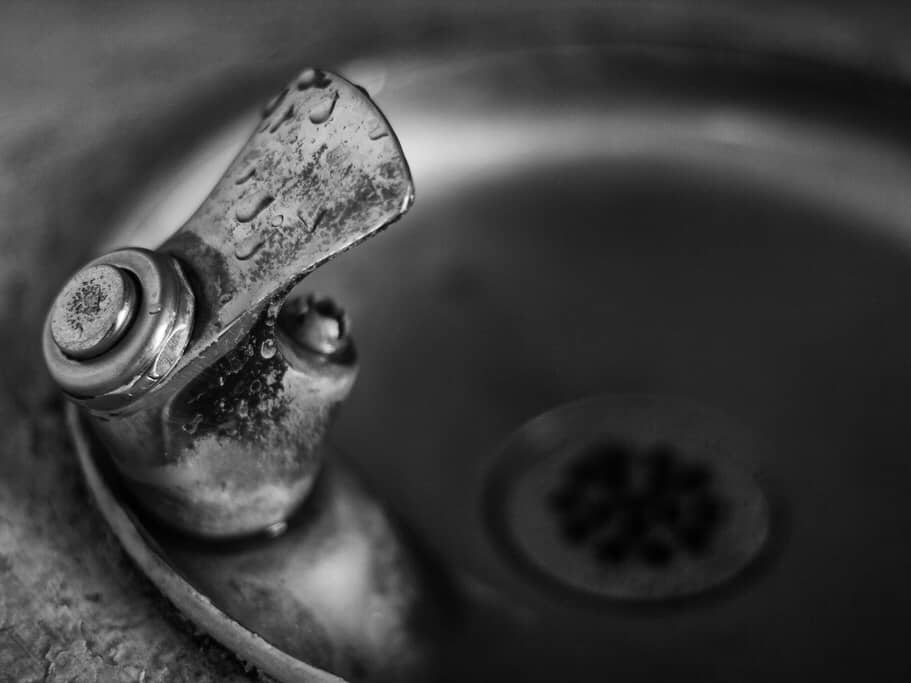 close up of water fountain