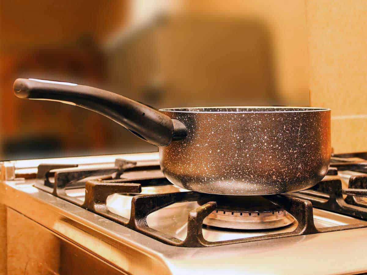 pan on gas range boiling water