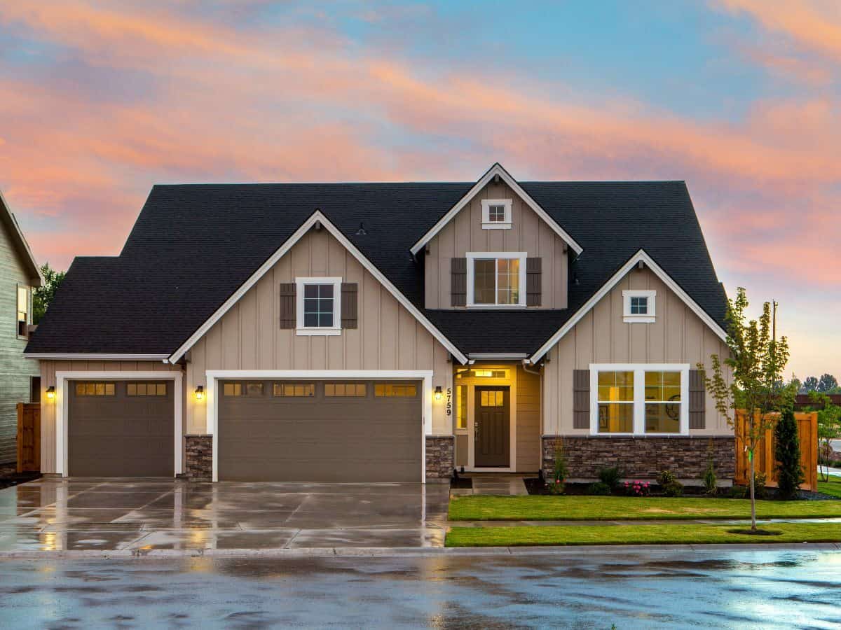 house that shows curb appeal of new windows