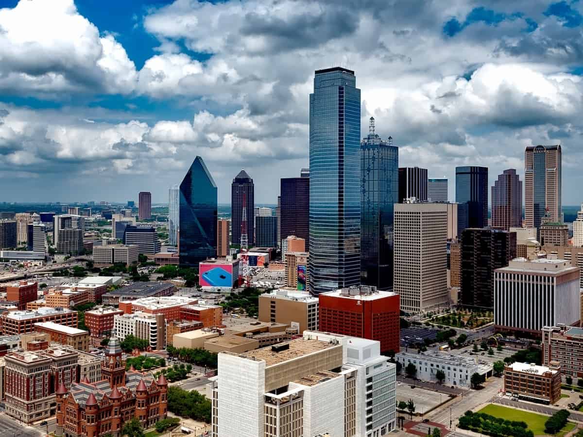 skyline view of dallas, part of DFW metroplex