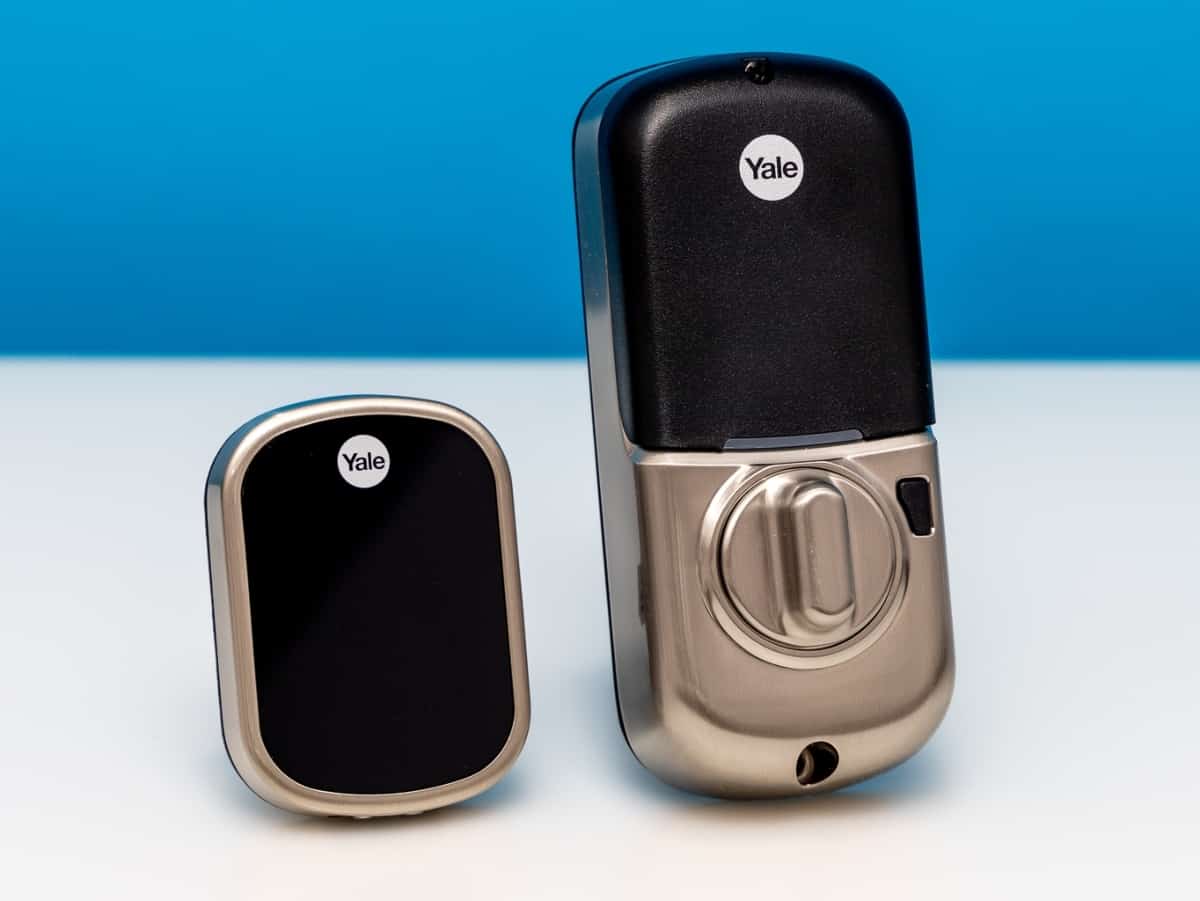 yale smart lock keypad and deadbolt